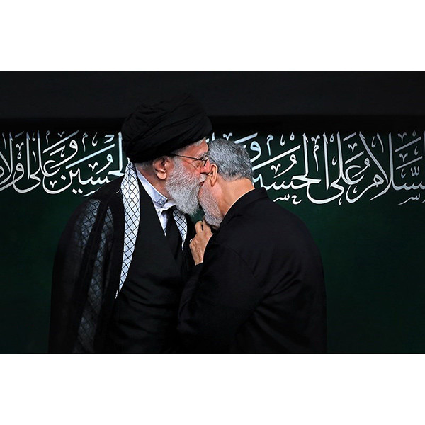 تابلو شاسی رومیزی طرح شهید سردار قاسم سلیمانی و رهبر مدل AG-212